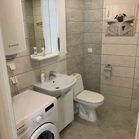 4 Person Center Studio. *